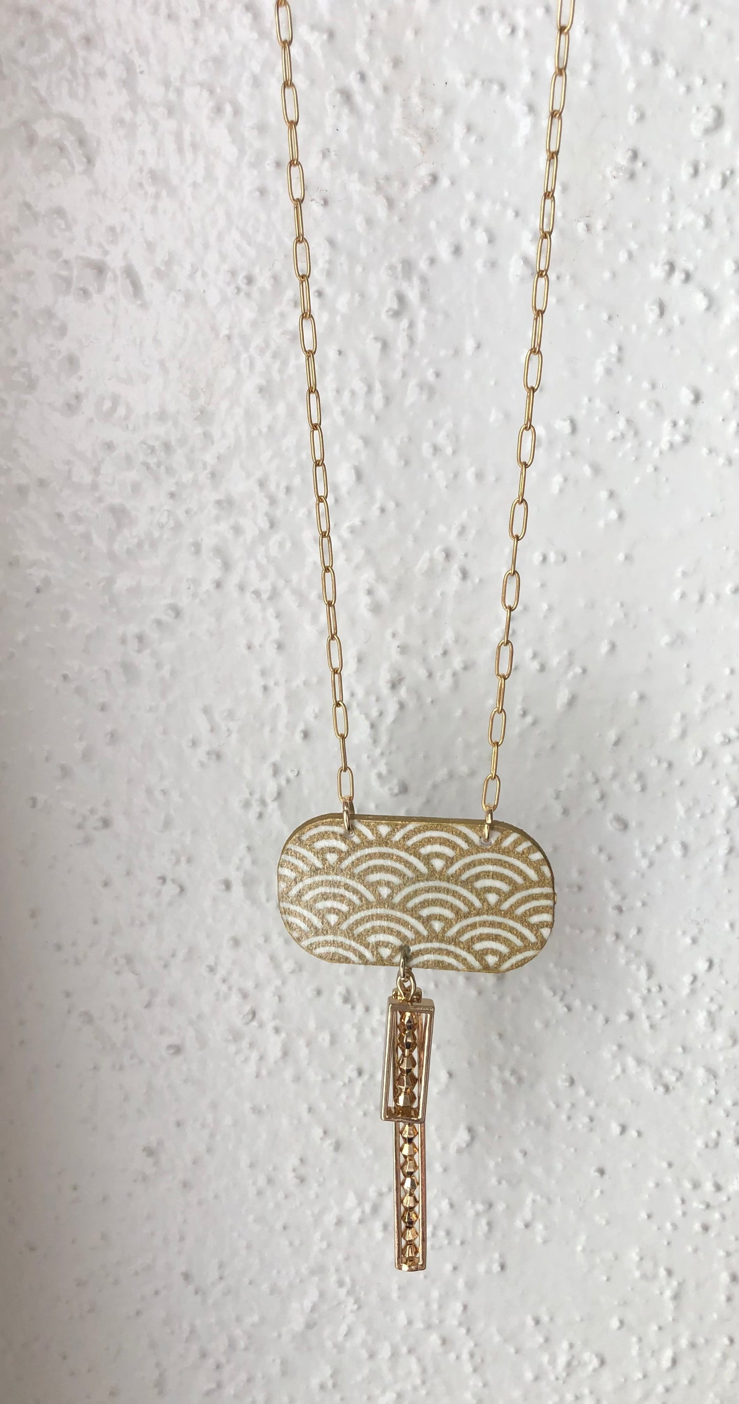 Japanese waves necklace