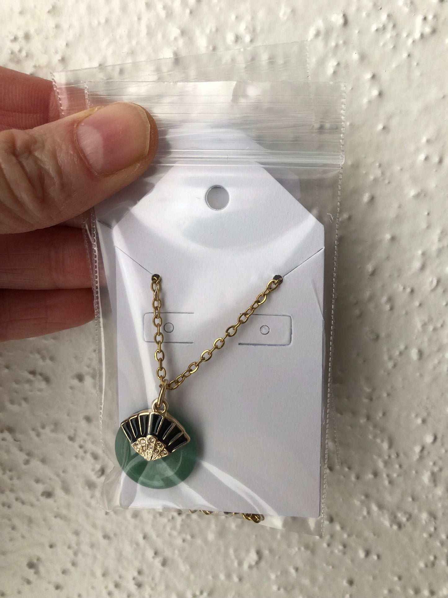 Art Deco aventurine pendant necklace