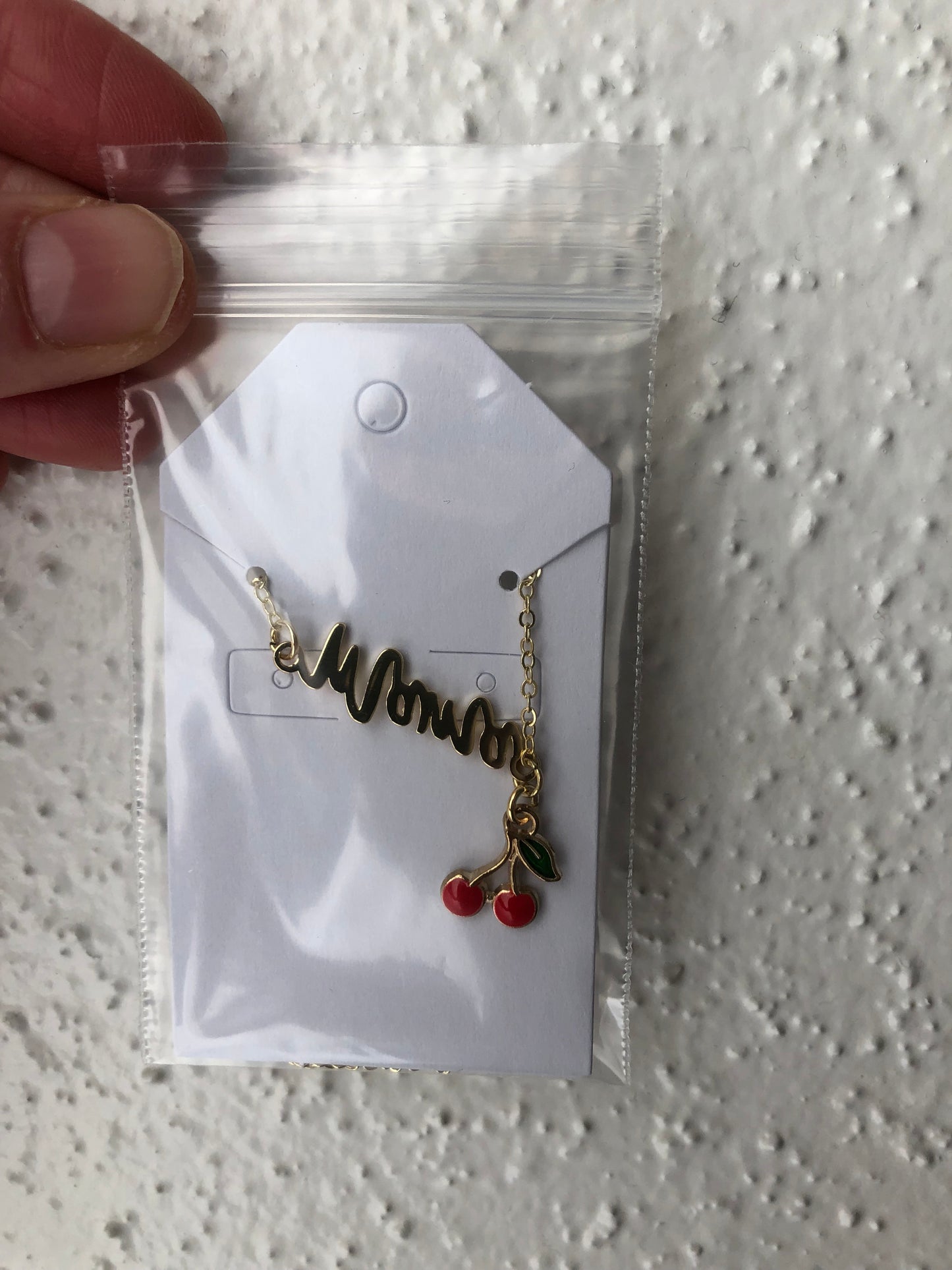 Mama choker necklace